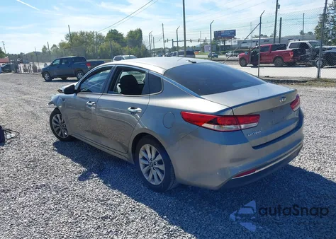 2017 Kia Optima Lx z USA, uszkodzony, nr VIN 5XXGT4L35HG125010